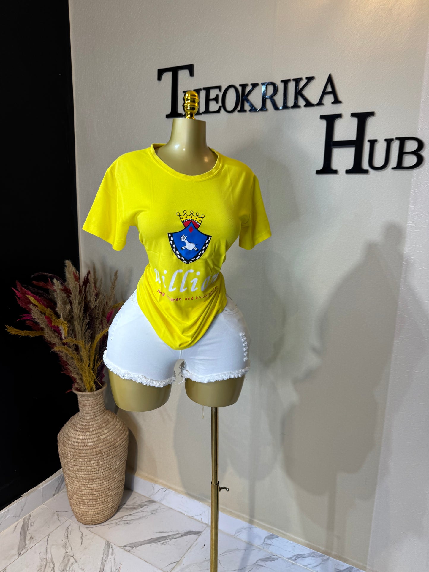 Roundneck top size 6