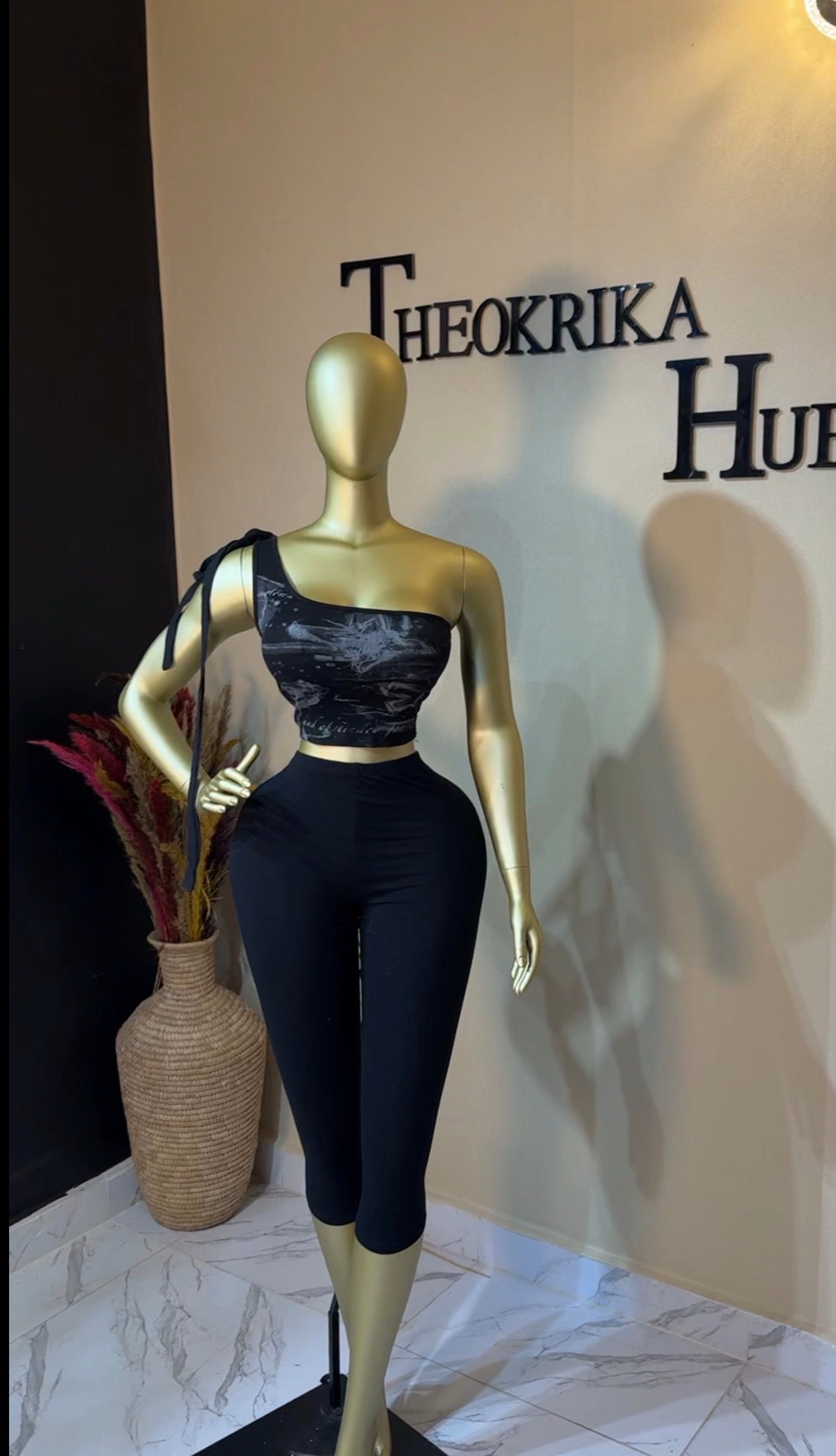 Cropped top size 6/8