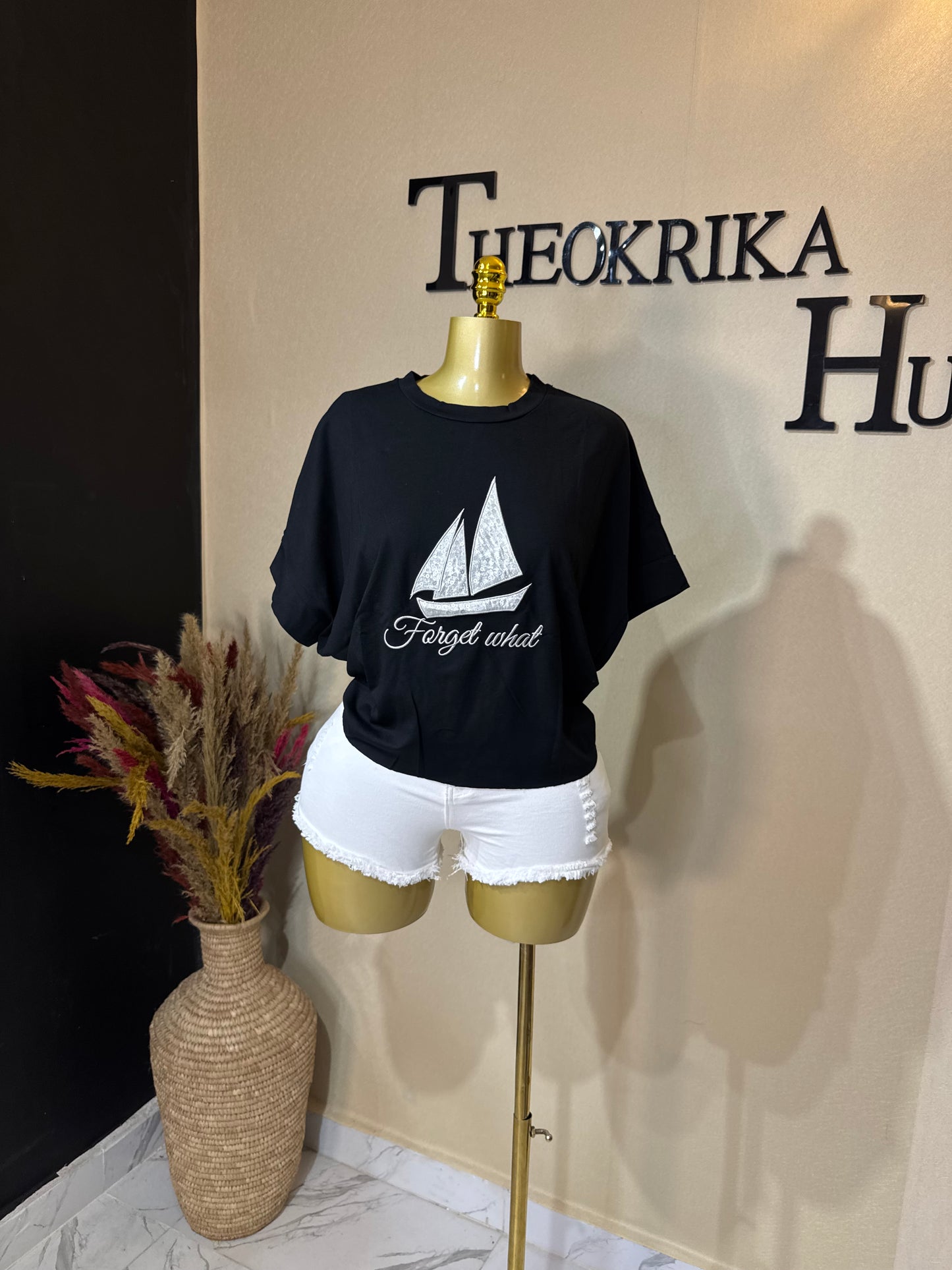 Roundneck top size 14/16/18/20