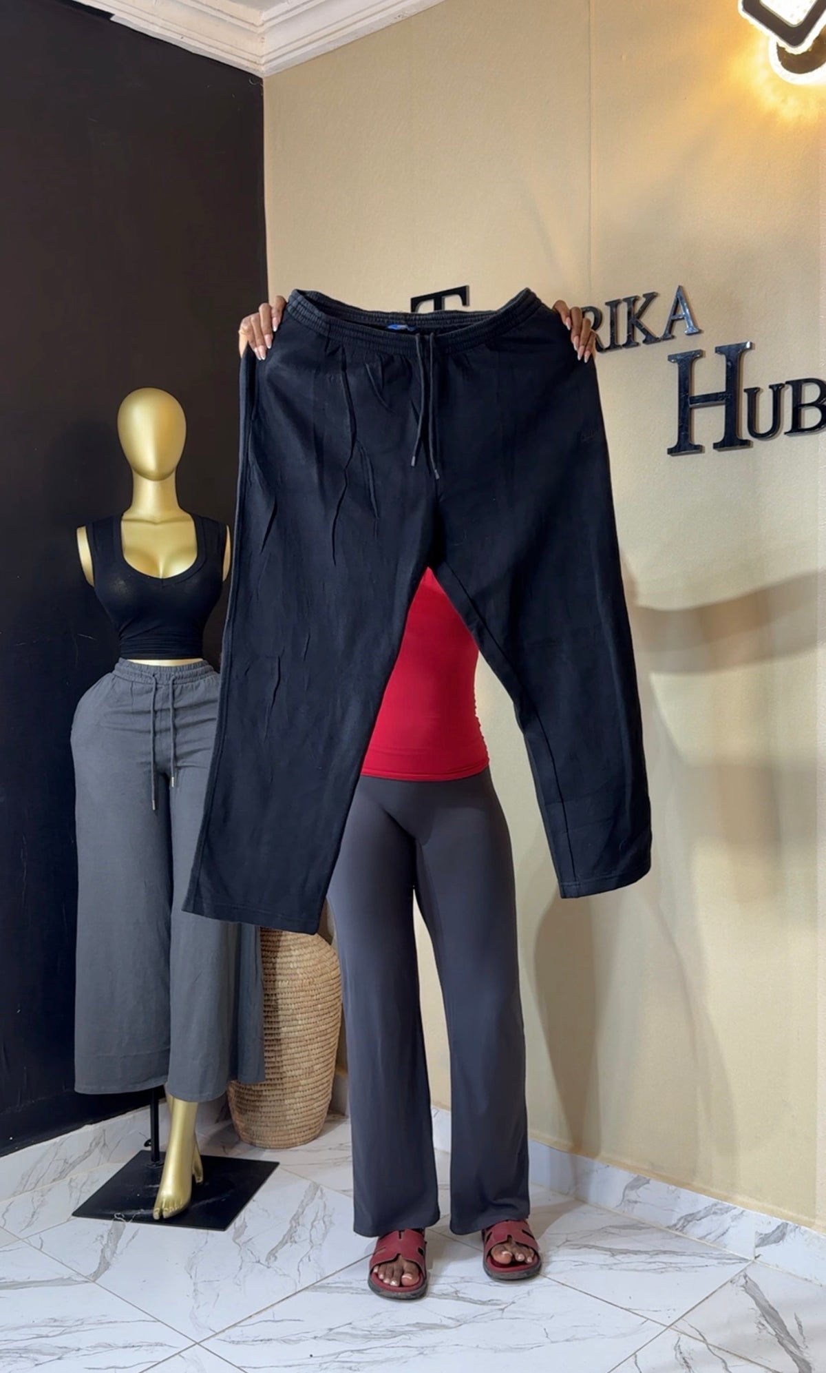 Sweatpant size 16/18/20 L43