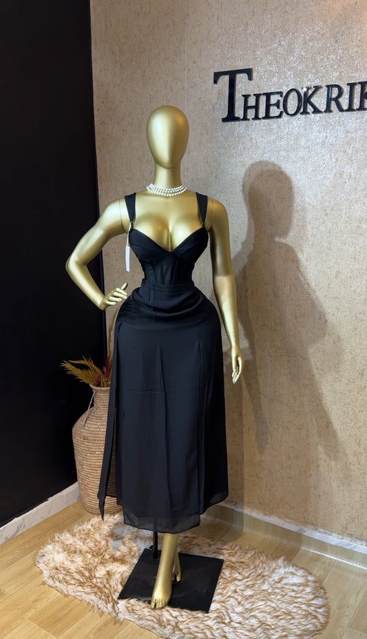 Maxi poly skirt size 14
