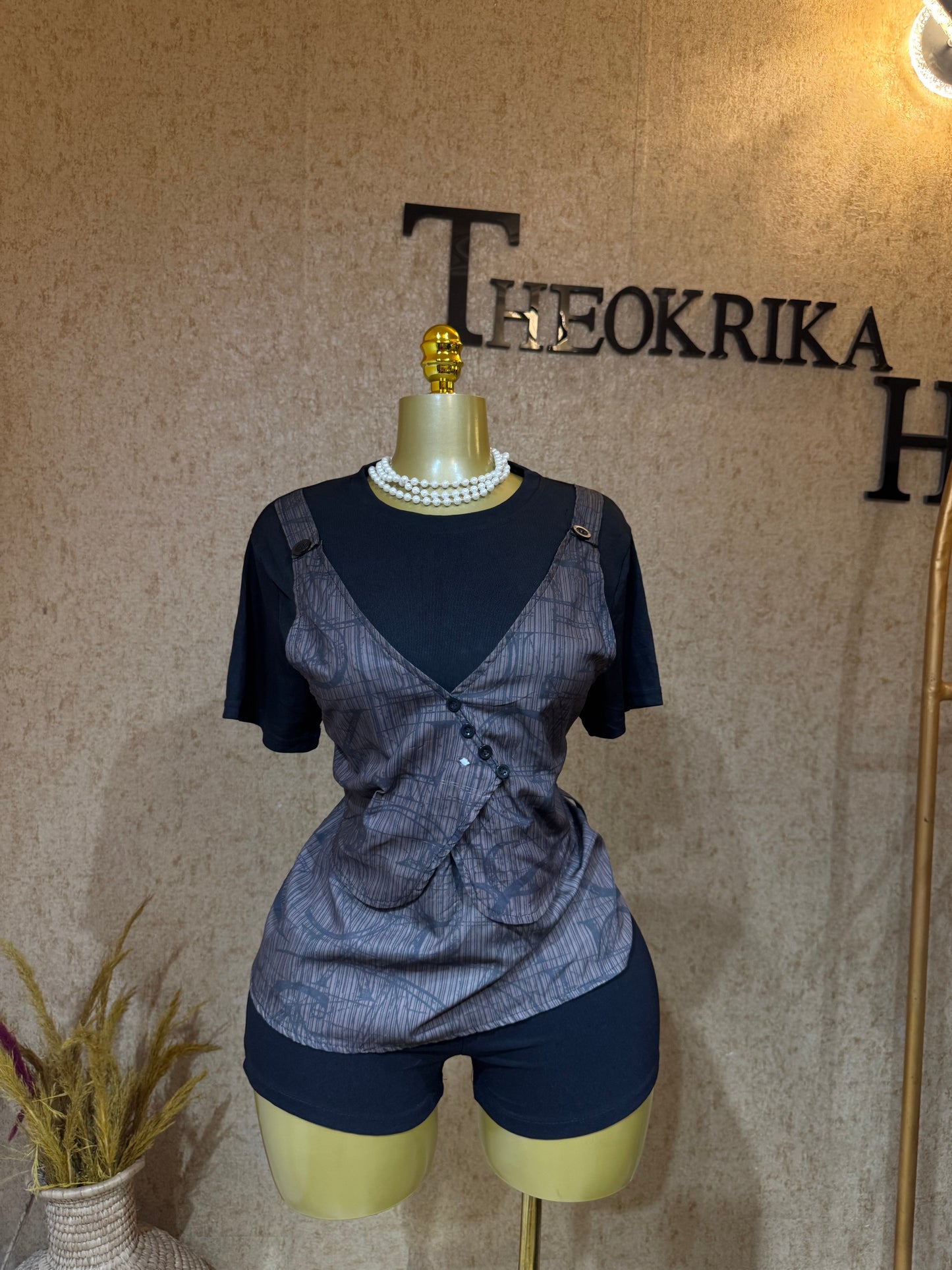 Basic top size 14