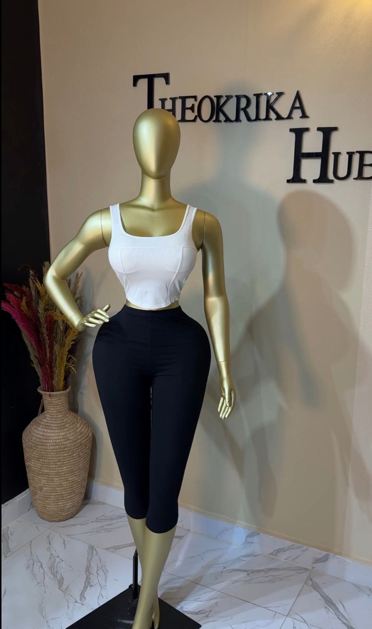 Tank top size 8