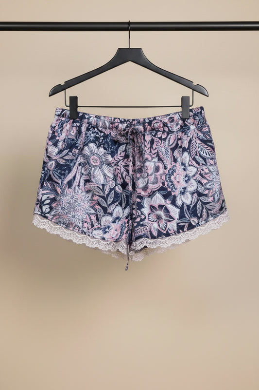 Silk lounge short size 14/16