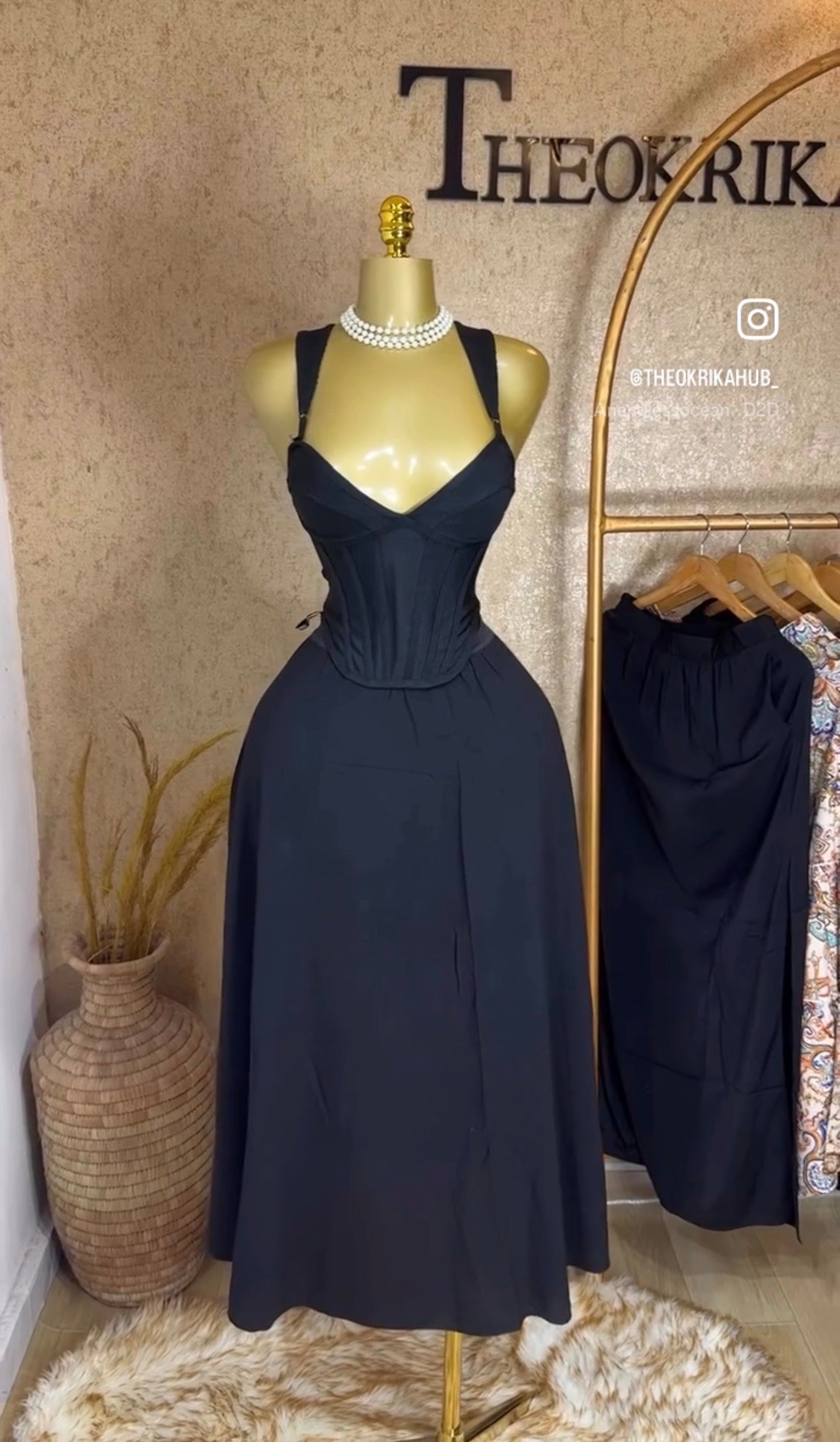 Maxi pleated skirt size 10/12