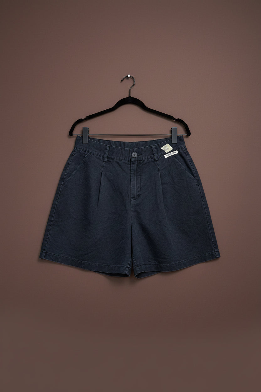 Tailored short size 8/10