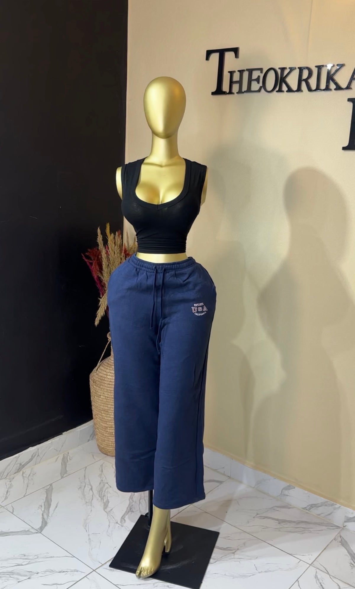 Sweatpant size 8/10/12 L41