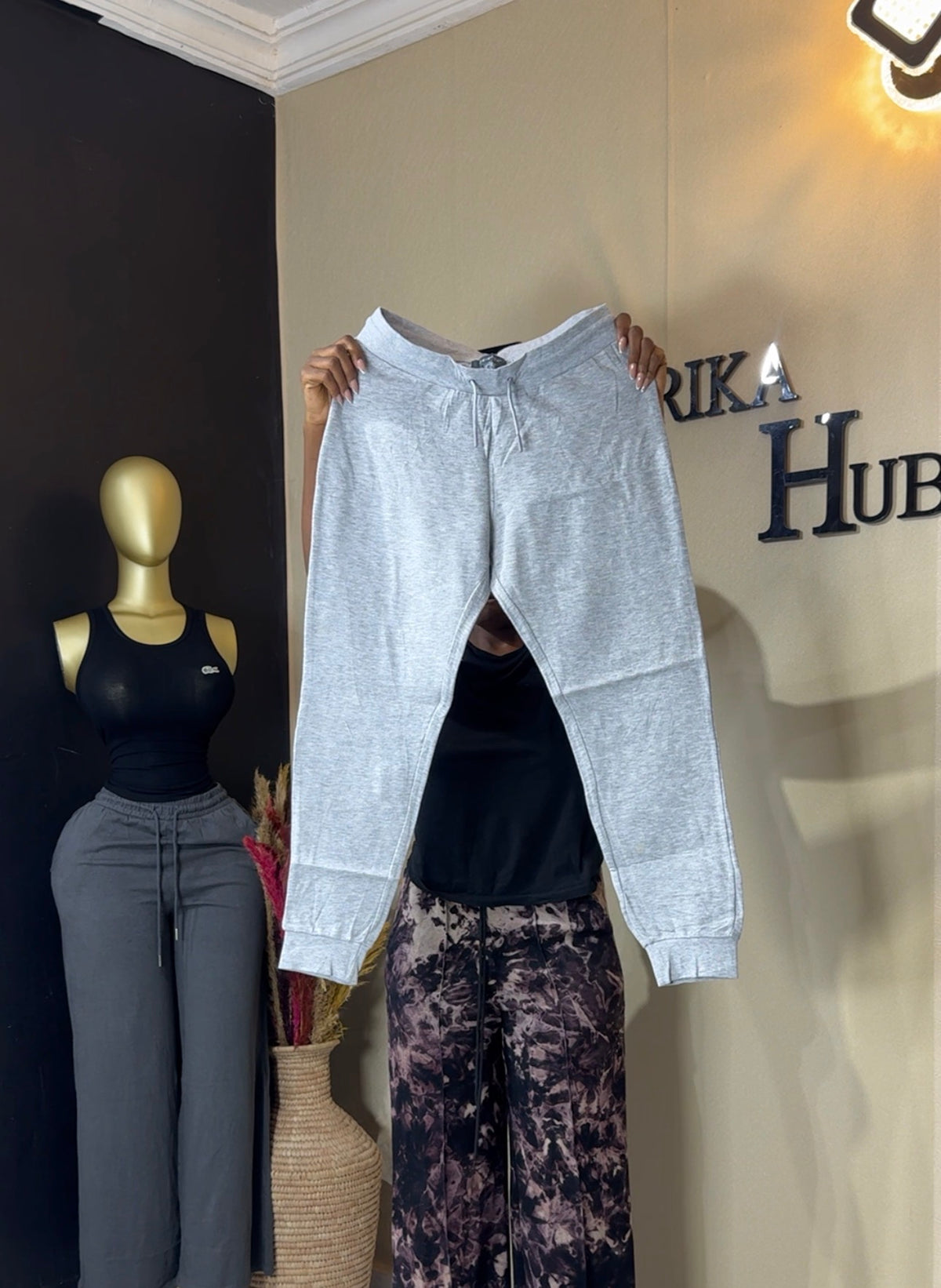 Joggers size 10/12 L39