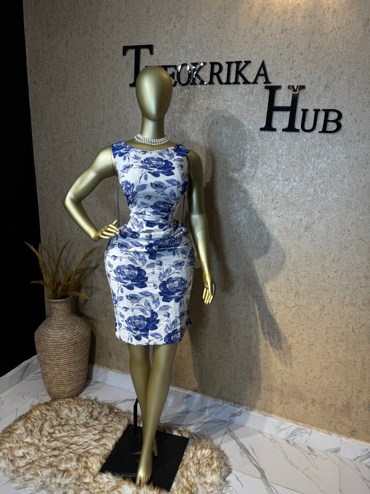 Corporate dress size 14