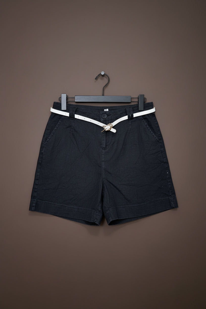 Tailored short size 8/10/12 (no belt)