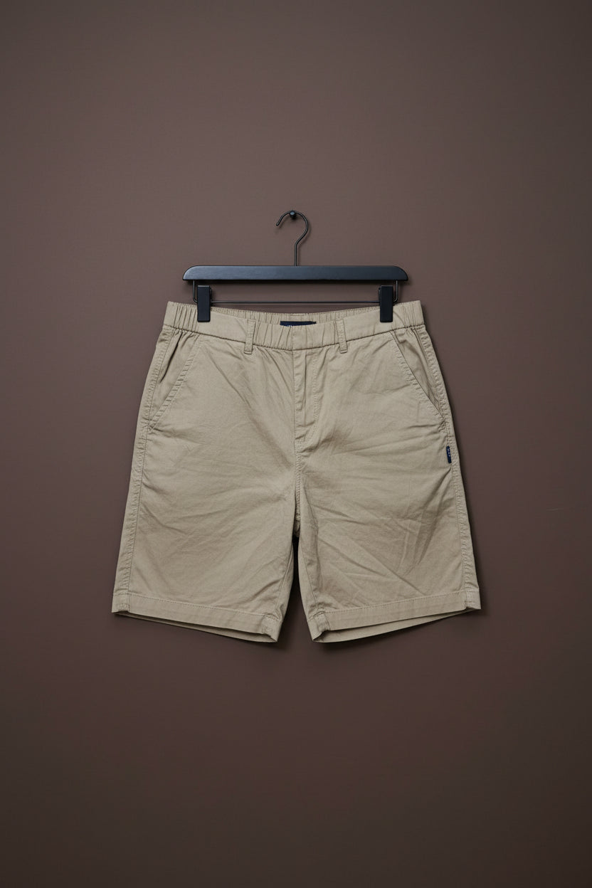 Tailored short size 8