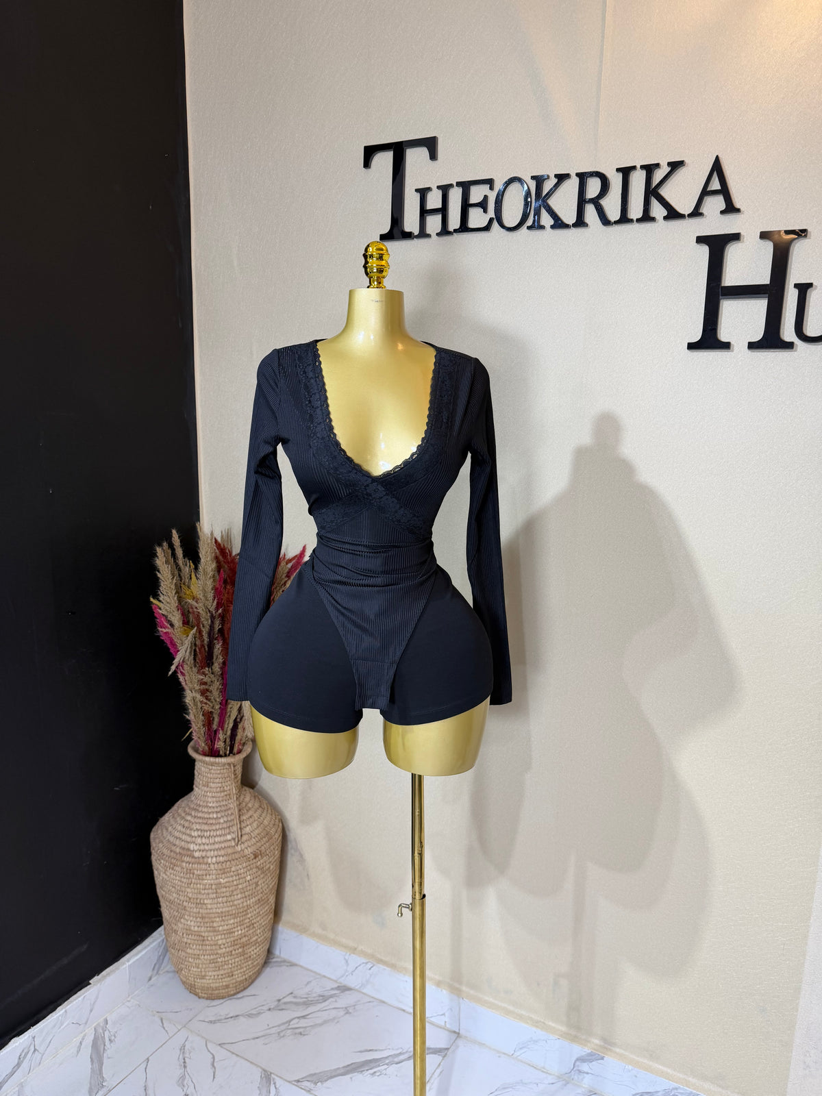 Bodysuit size 6/8