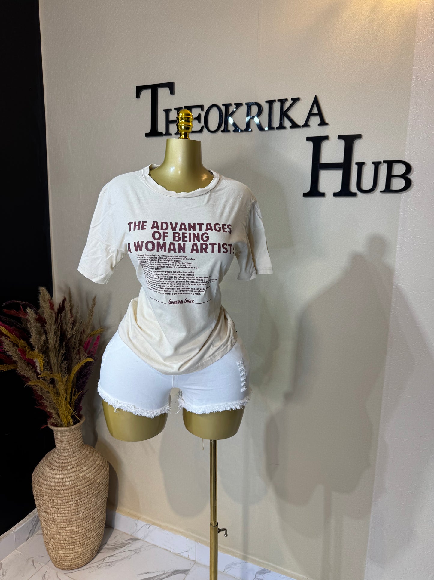 Roundneck top size 8/10