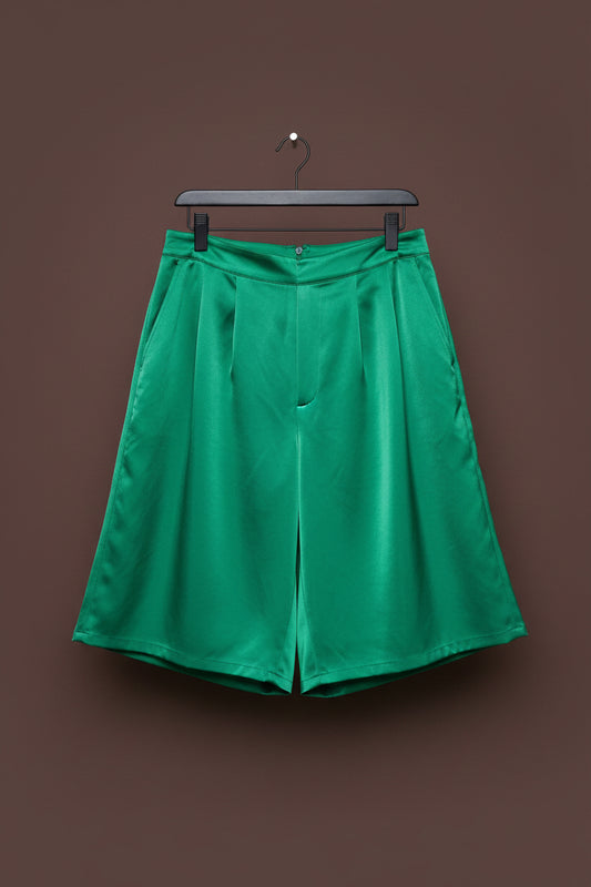 Tailored short size 6/8