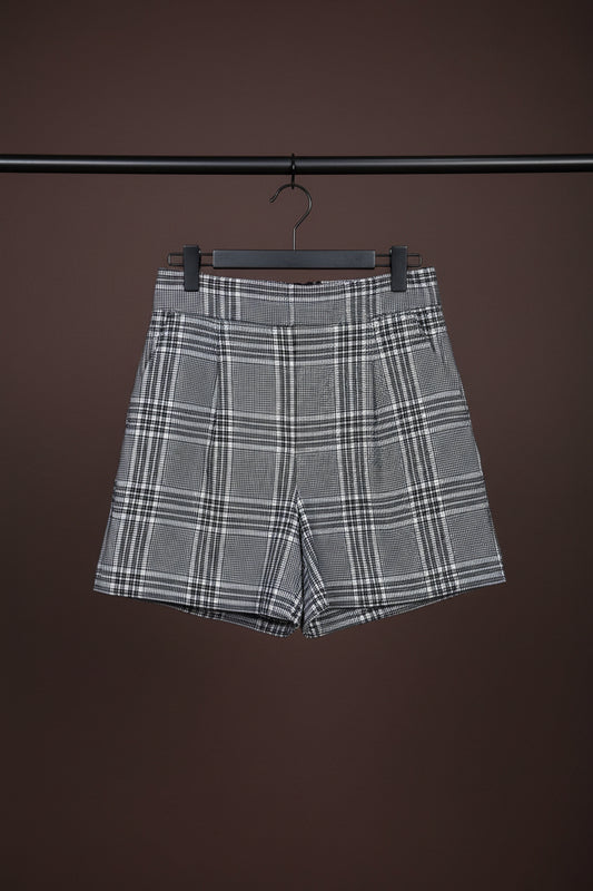 Tailored short size 8/10