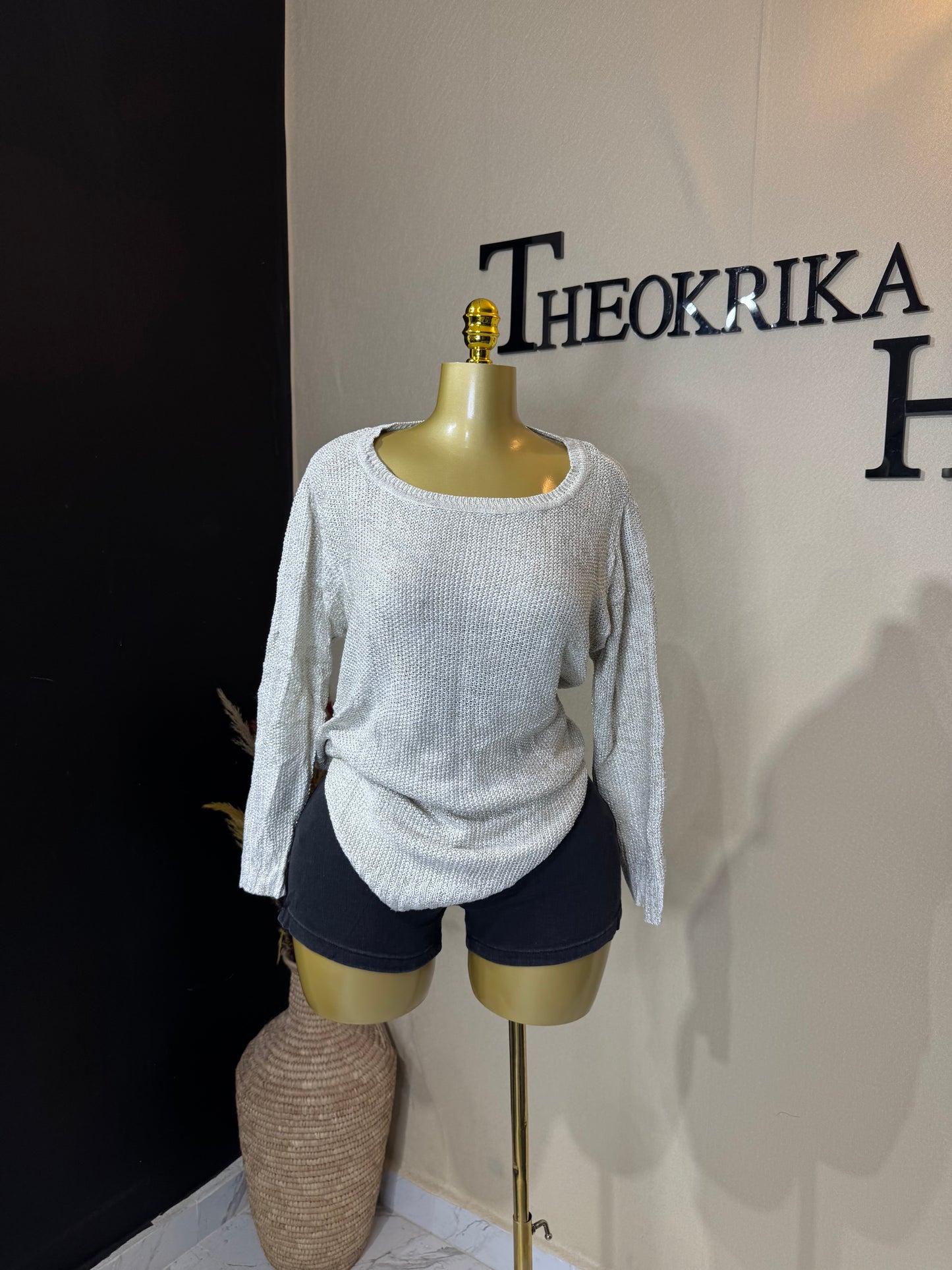 Knitted sweater size 14/16