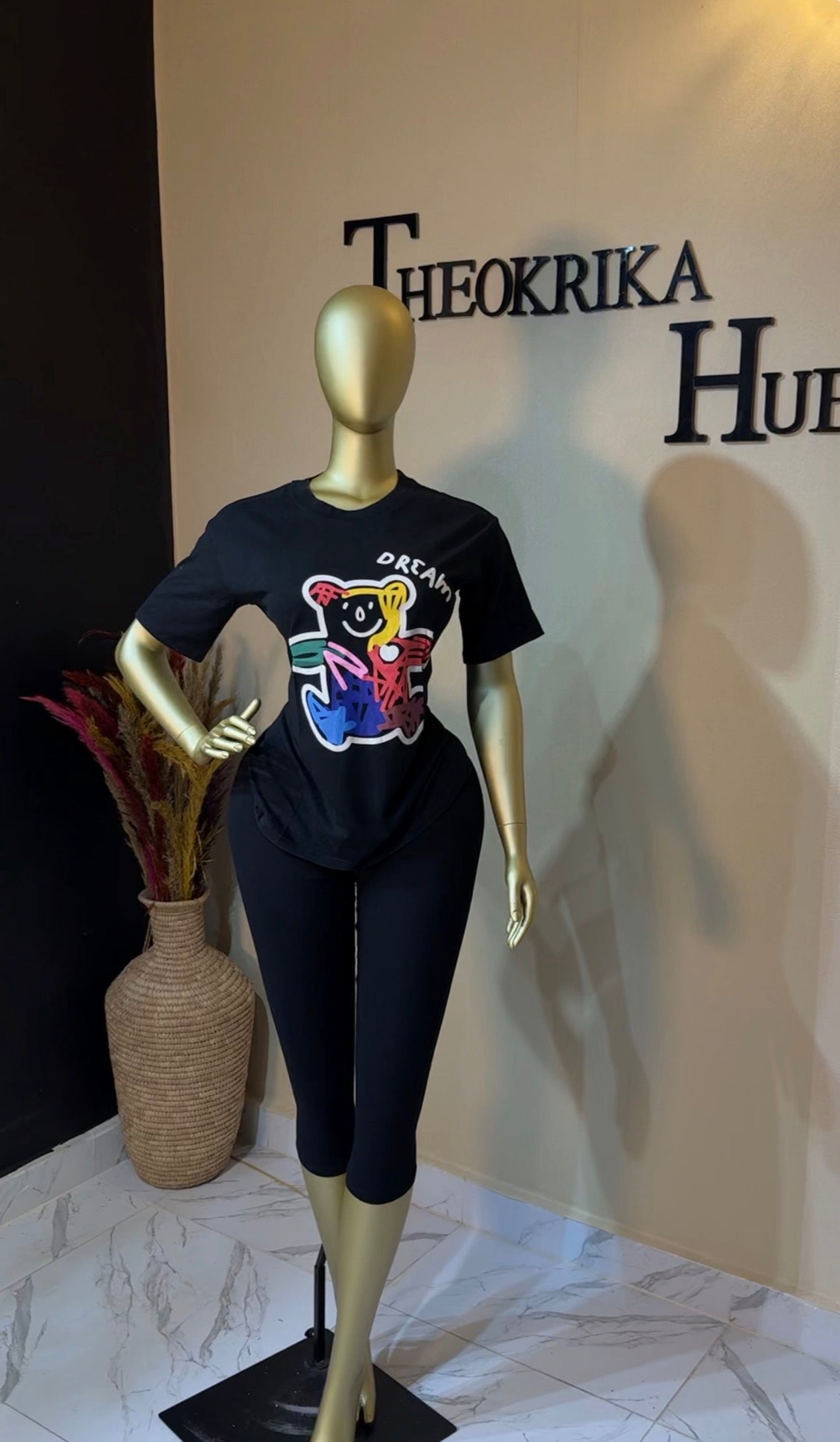 Roundneck top size 8/10