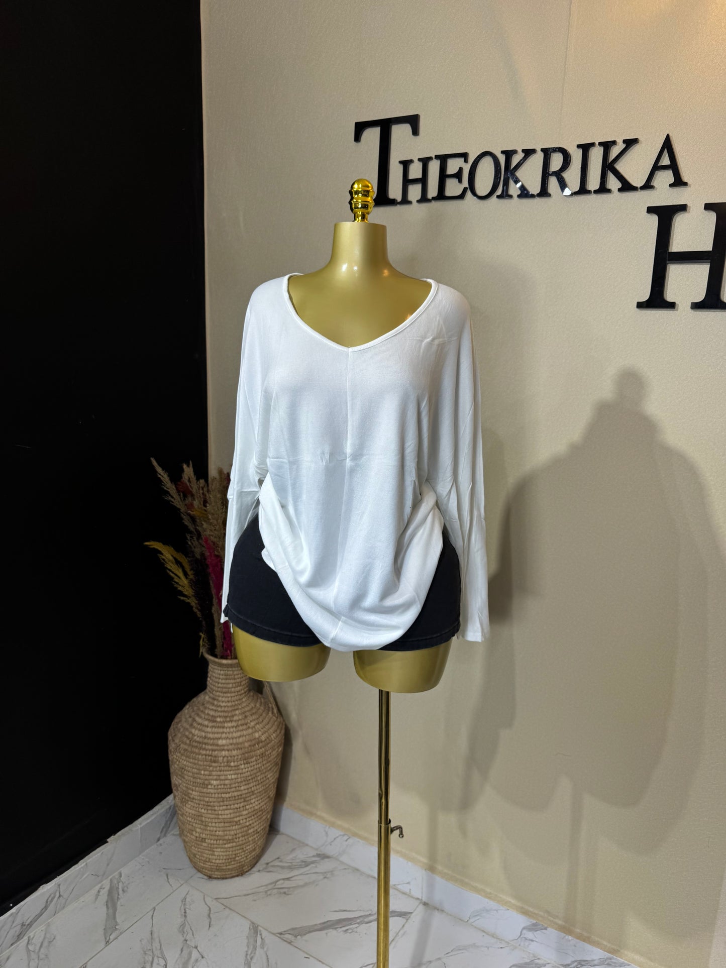 Knitted long sleeve Size 16/18