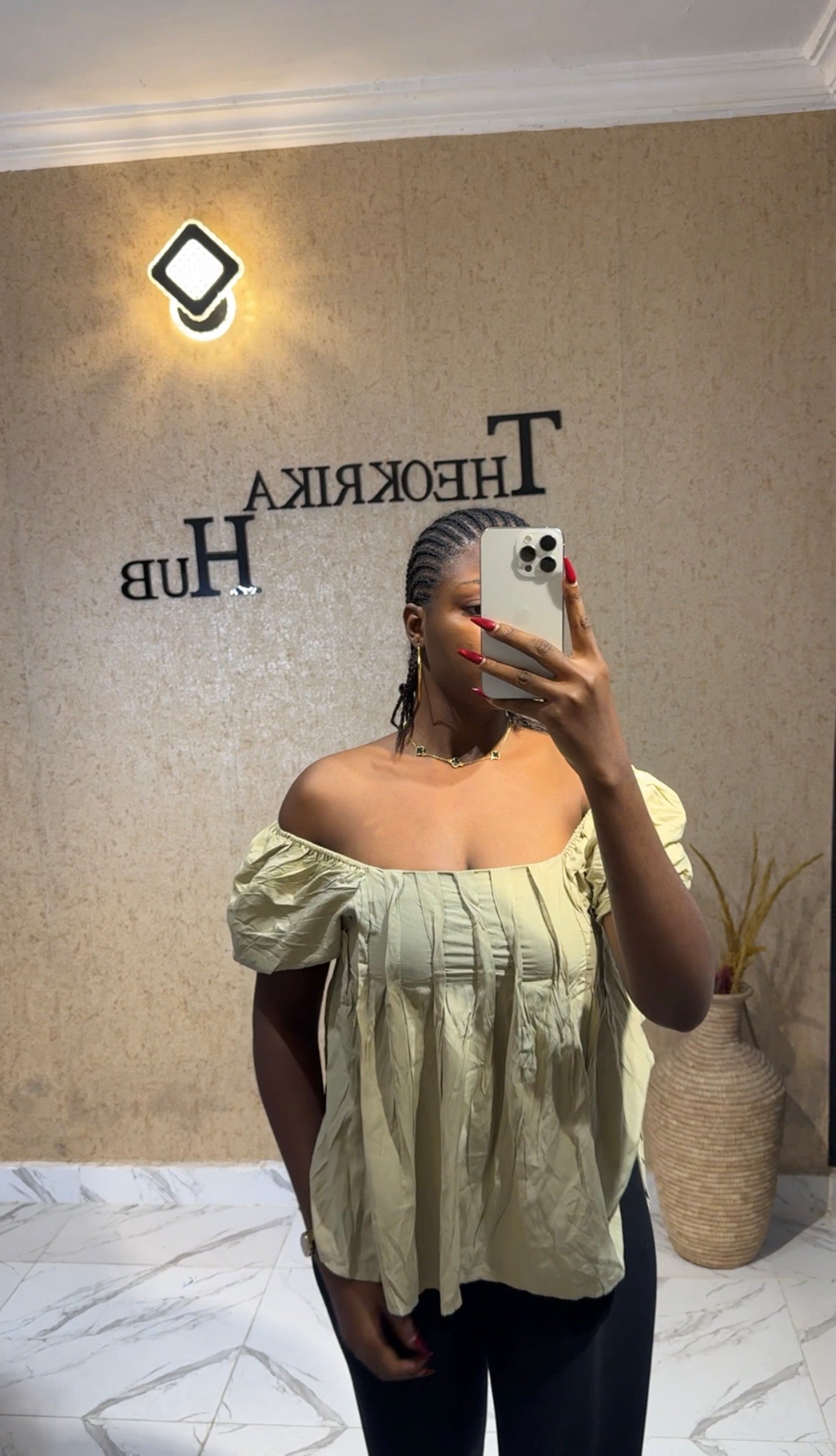 Off shoulder Top size 14