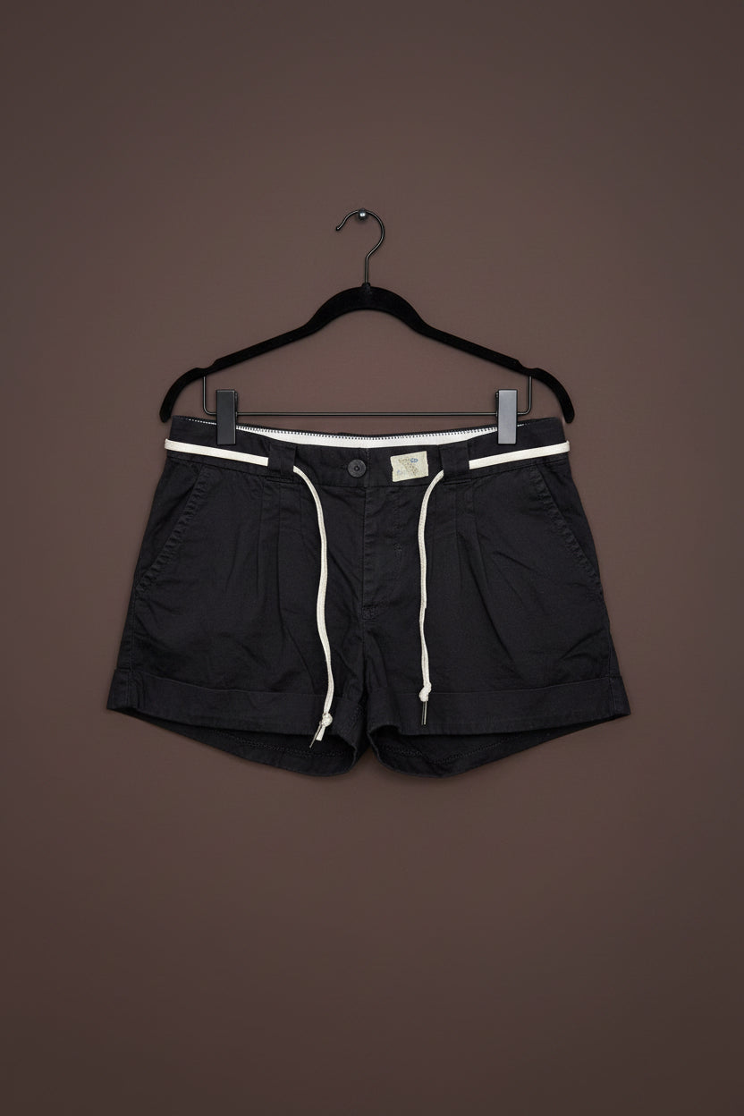 Tailored short size 12 (no belt)