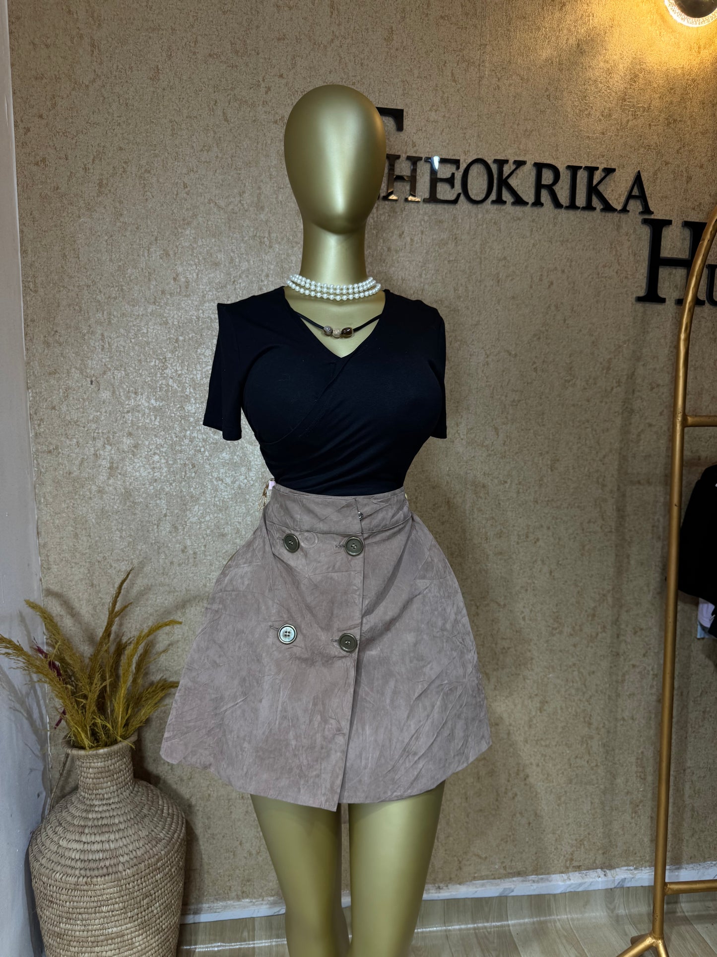Mini skirt size 10