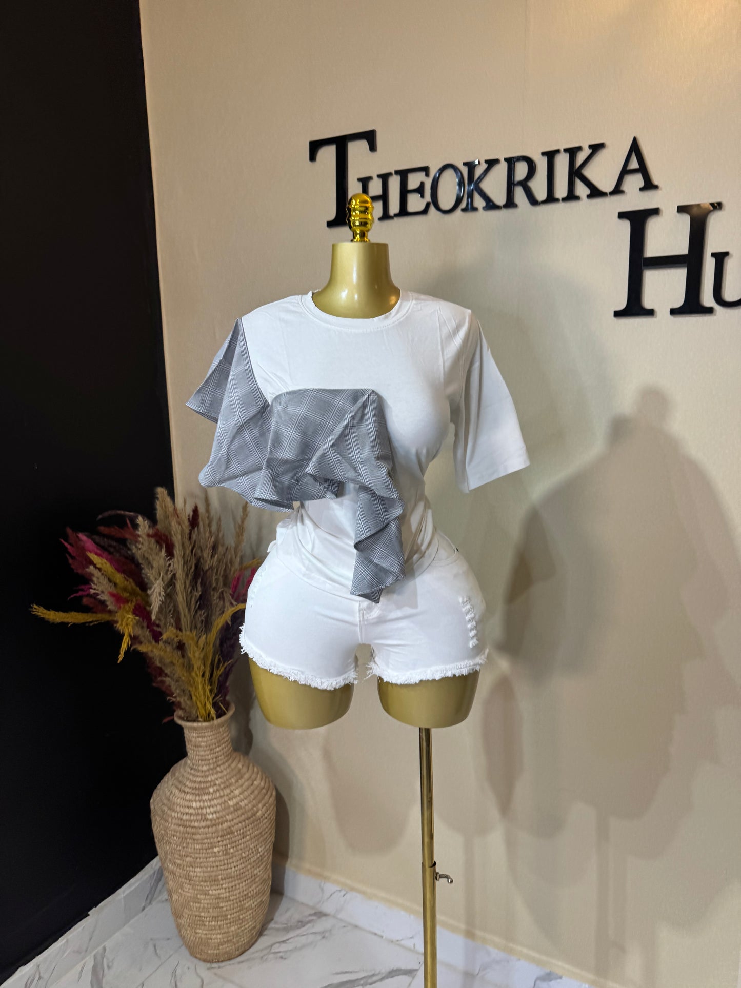 Roundneck top size 10/12