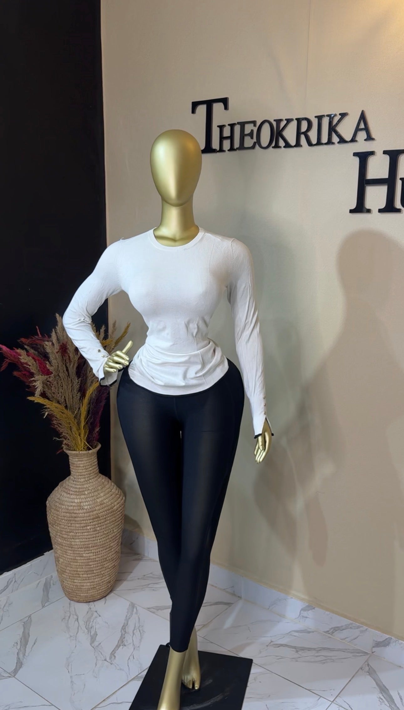 Knitted sweater size 8/10