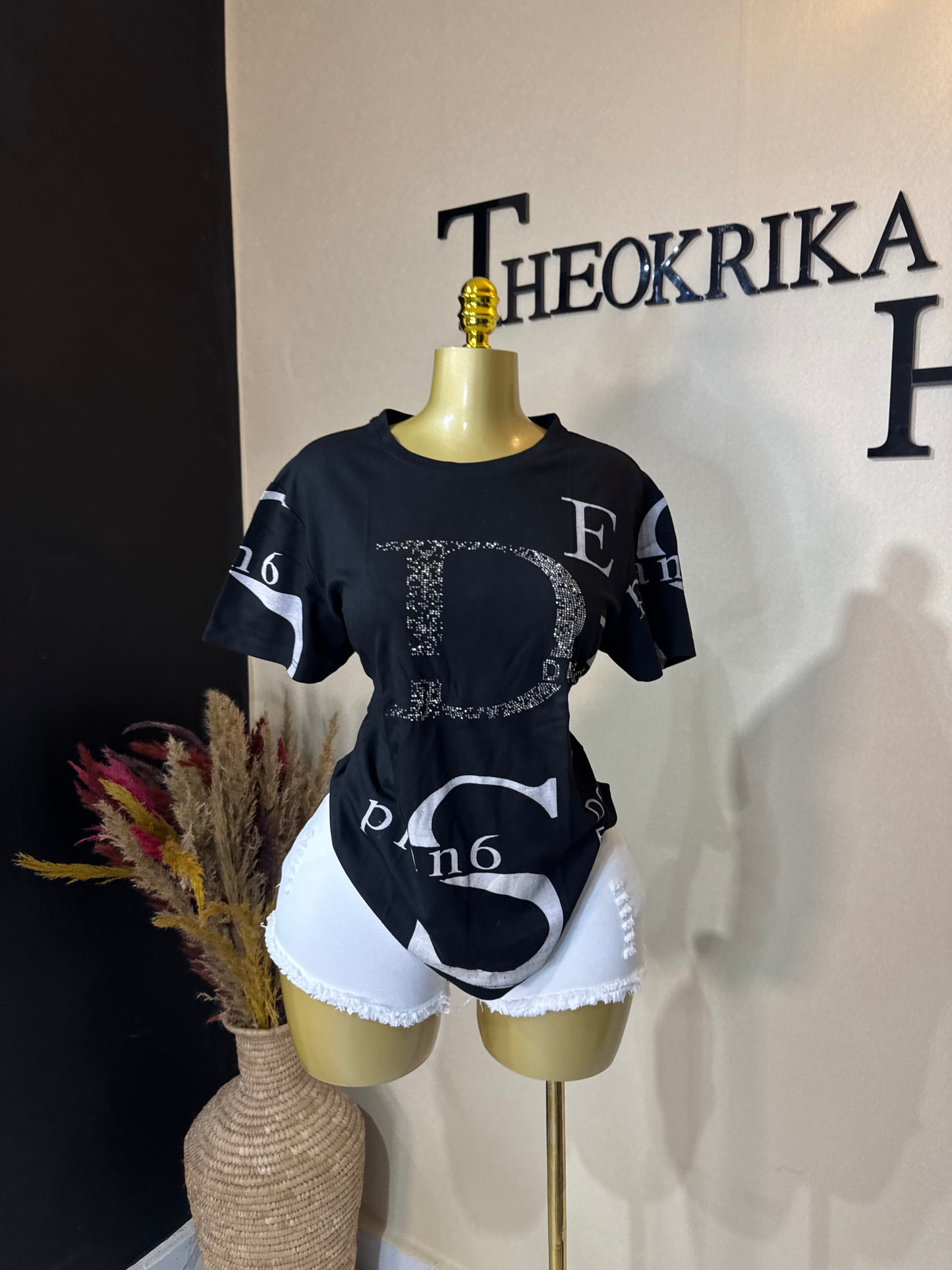 Roundneck top size 10/12