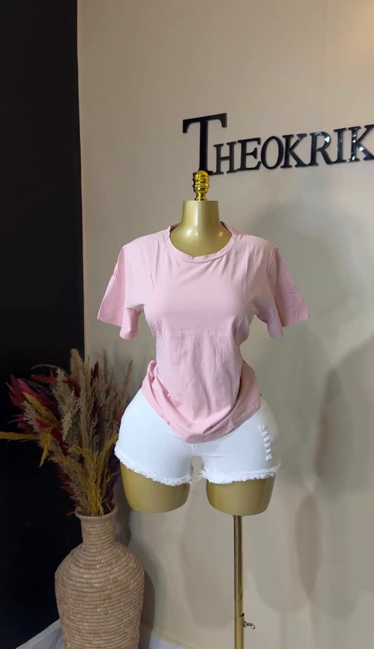 Plain tshirt size 6/8